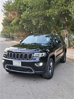جیپ گراند شیرۆکی